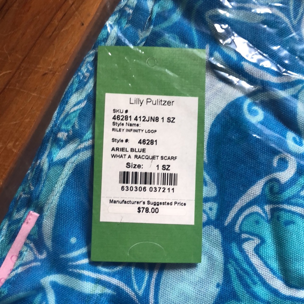 Lilly Pulitzer Riley Infinity Loop Scarf - Picture 4 of 4